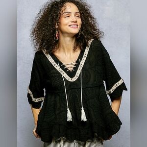 Q16 Black Lace-Up Boho Top